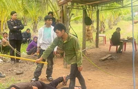Hai anh em trốn vào rừng sau khi sát hại bạn nhậu rồi giấu xác dưới suối