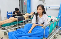 Tài xế nói nguyên nhân xe đưa đón học sinh bị lật khiến nhiều người bị thương