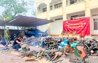 Công an Kon Tum tiêu hủy hơn 13.000 vũ khí, vật liệu nổ