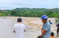 Mưa lớn, thủy điện xả lũ khiến hàng trăm hộ dân ở Gia Lai bị cô lập