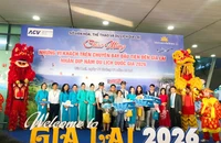 Gia Lai đón những vị khách đầu tiên đến xông đất