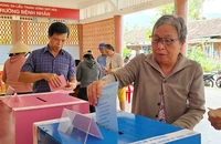 Những lá phiếu mang ước nguyện của các cử tri đặc biệt