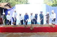 Trưởng Ban Tuyên giáo Trung ương tặng nhà tình nghĩa tại Tây Ninh