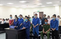 Truy tố cựu giám đốc chi nhánh ngân hàng Việt Á tiếp tay lừa đảo hàng trăm tỉ đồng