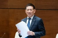 Bộ trưởng Tài chính giải thích lý do chưa triển khai được đặt cược bóng đá, đua ngựa