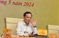 Phó Thủ tướng Trần Lưu Quang: Thống nhất chỉ dùng VNeID trong thực hiện dịch vụ công trực tuyến từ 1-7 