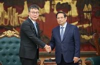 Thủ tướng tiếp lãnh đạo tập đoàn quản lý sàn tài sản mã hóa lớn thứ 3 thế giới