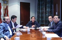 Từ Nam Phi, Thủ tướng chủ trì cuộc họp khẩn trực tuyến về ứng phó, khắc phục hậu quả mưa lũ
