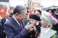Tổng Bí thư Tô Lâm gặp mặt, nói chuyện với nhân dân các dân tộc tỉnh Cao Bằng