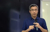 Tiến sĩ Đặng Hoàng Giang đồng hành cùng người cận tử