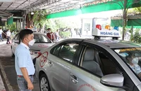 Video: Ngày đầu người dân thi bằng lái xe có phần mềm mô phỏng