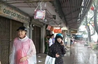 Người dân kể lại lúc kẻ cướp tiệm vàng ở Huế nổ súng