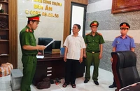 1 Trưởng văn phòng công chứng bị bắt vì liên quan đến đất đai