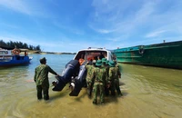 Vụ 2 tàu va chạm làm 3 người chết: Ngư dân kể lúc bị tàu đâm chìm 