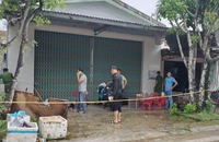 Vô cớ tấn công 2 người bằng dao rồi đến nhà trưởng công an xã đầu thú 