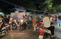 Xe tải tông hàng loạt xe máy, nhiều người bị thương ở Quảng Ngãi