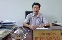 Hiệu trưởng Trường Cao đẳng Y tế Quảng Nam Huỳnh Tấn Tuấn. Ảnh: TN