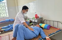 5 người trong 1 gia đình bị ngộ độc do ăn cá nóc