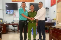 Bỗng dưng nhận 660 triệu, tài xế taxi tìm đến trụ sở công an trình báo. Ảnh: TN
