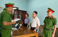 Bắt 1 công chức hộ tịch xã ở Quảng Nam làm trái quy định