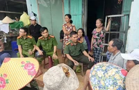Các lực lượng tìm kiếm cụ ông 74 tuổi đi lạc trong rừng suốt 17 giờ