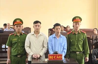 2 thanh niên dùng súng nhựa cướp ngân hàng lãnh án