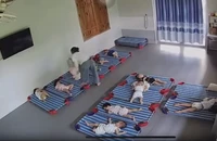 Cô giáo đánh trẻ mầm non 