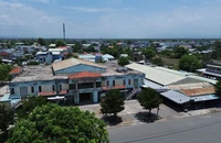 Tiểu thương khóc ròng vì giá thuê ki-ốt chợ bỗng dưng tăng gấp nhiều lần