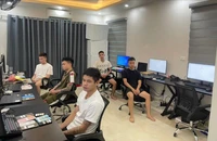 Phá chuyên án cho vay lãi nặng bằng thủ đoạn mới, khoá điện thoại nạn nhân từ xa