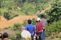 Nghi vợ chồng công an viên và 1 người bị sạt lở đất vùi lấp ở Đà Nẵng 