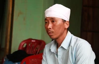 Vượt 3 chặng xe từ TP.HCM về quê Đắk Lắk tiễn cha tử nạn trong lũ