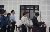 Sáu bị cáo trong vụ án. Ảnh: AC