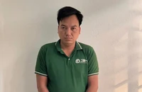 Anh bị cảnh sát bắt giữ khi về TP Đà Nẵng thăm người thân. Ảnh: CA