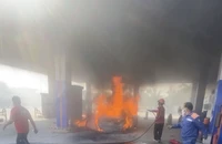 Kỹ năng thoát hiểm khi ô tô bất ngờ bốc cháy