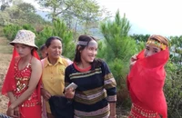 Độc đáo lễ cúng thần đá bên hồ Tà Đùng - ‘Vịnh Hạ Long’ của Tây Nguyên