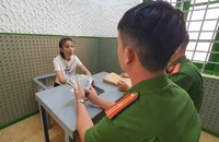 1 phụ nữ lập Facebook ảo, mạo danh lãnh đạo cấp cao chiếm đoạt tiền