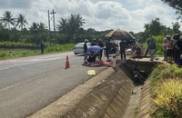 Đắk Lắk: Xe máy lao xuống mương nước, 2 người tử vong