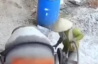 Máy trộn hồ rò điện làm 1 phụ nữ bị điện giật tử vong