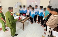 Trẻ em từ lành lặn trở thành tàn tật vì tai nạn pháo nổ: Cần xã hội chung tay