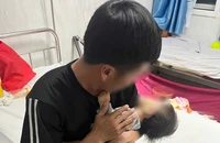 Bé gái 9 tháng tuổi ở Đắk Lắk nghi bị bạo hành