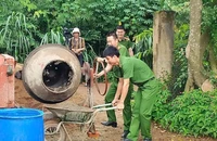 Công an làm phụ hồ, giúp hàng ngàn hộ dân xóa nhà tạm