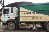 Xe chở rác tông trúng một học sinh tử vong trong khuôn viên trường