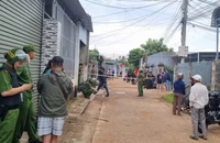 Nhiều cảnh sát truy bắt kẻ sát hại 4 người trong gia đình vợ hờ