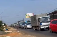 Đắk Lắk: 4 ô tô tông nhau liên hoàn, đoàn xe xếp hàng dài trên quốc lộ 26