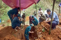 Vụ 13 mộ liệt sĩ: Khai quật lần hai vẫn không có hài cốt