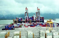 Bao giờ đầu tư cầu Tân Vũ 2 và đường sắt nối cảng Lạch Huyện?