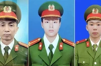 Cấp bằng Tổ quốc ghi công cho 3 chiến sĩ hi sinh trong lúc chữa cháy