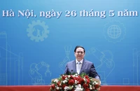 ‘Tác phong đi trễ về sớm, đến điểm danh rồi ăn sáng, uống trà gây đình trệ công việc'