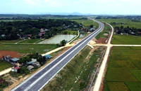 Sẽ phát động thi đua ‘500 ngày đêm hoàn thành 3.000km đường bộ cao tốc’