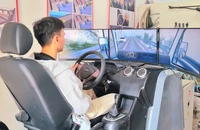 Đề xuất vẫn kiểm tra mô phỏng trong chương trình đào tạo lái xe nhưng không thi sát hạch nội dung này